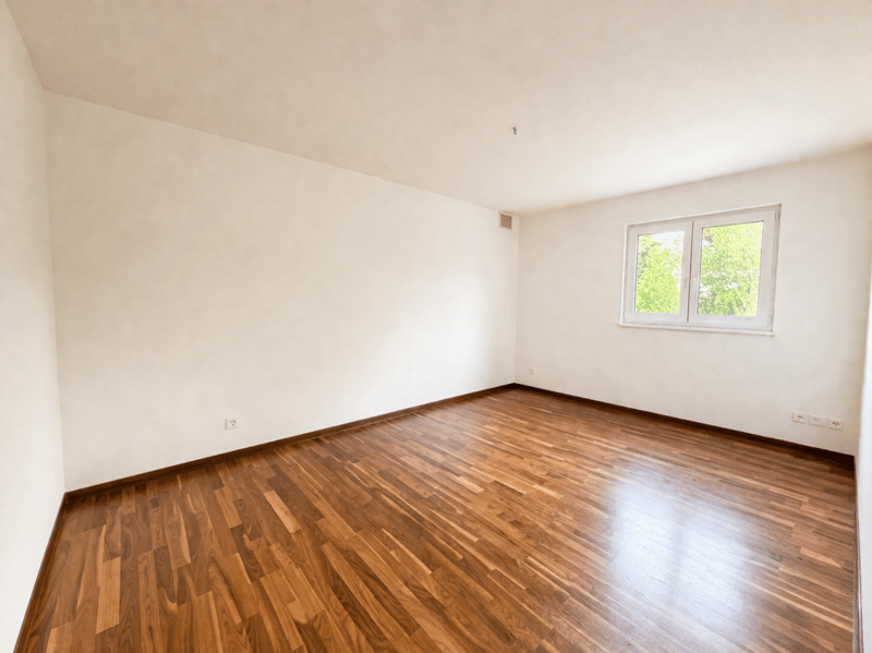 Godetevi un ambiente di vita eccezionale con una vista impareggiabile in questo elegante appartamento di 4,5 locali a Faoug (6)