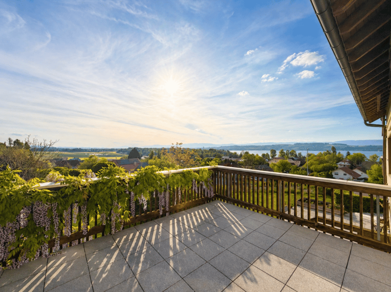 Godetevi un ambiente di vita eccezionale con una vista impareggiabile in questo elegante appartamento di 4,5 locali a Faoug (12)