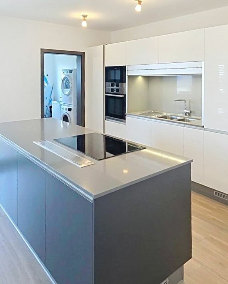 Geräumige und helle 3.5-Zimmer-Wohnung in St-Aubin (4)