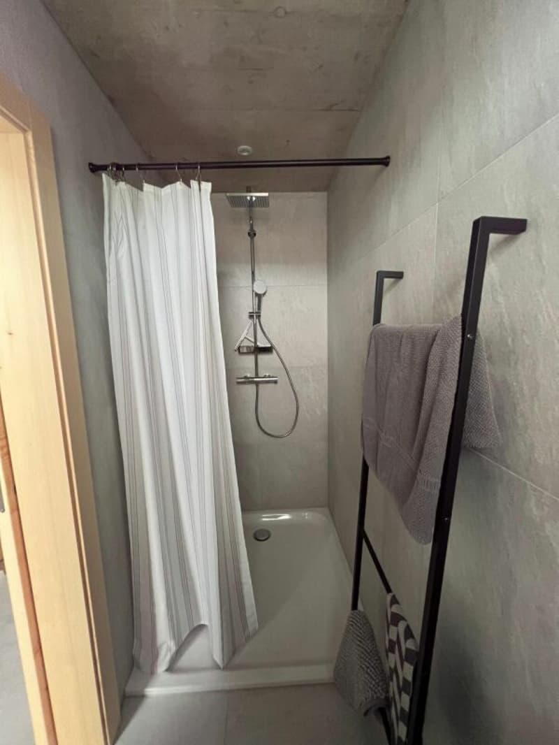 Magnifiques chambres individuelles avec salle de douche et dressing privatifs (5)