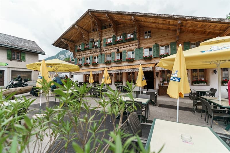 In the heart of the village with a beautiful history and great potential (2)