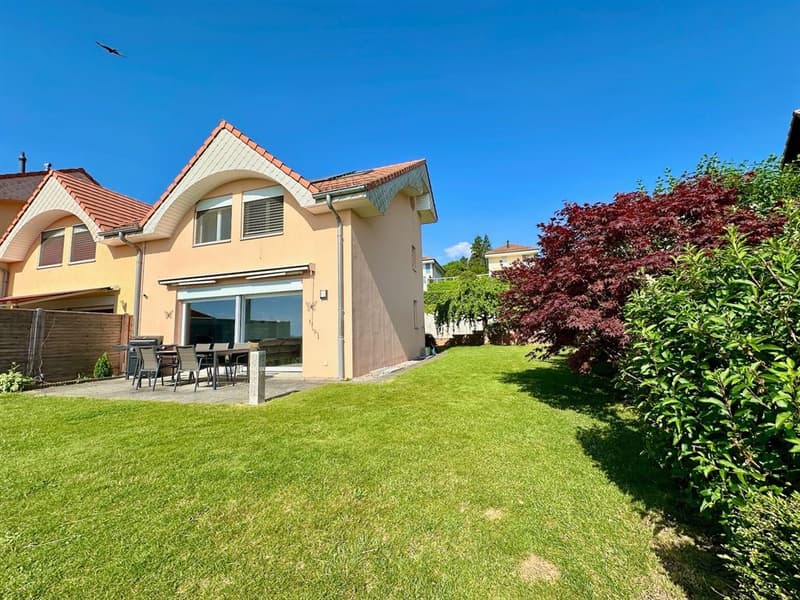 Beautifully renovated villa with panoramic views of the Alps (1)
