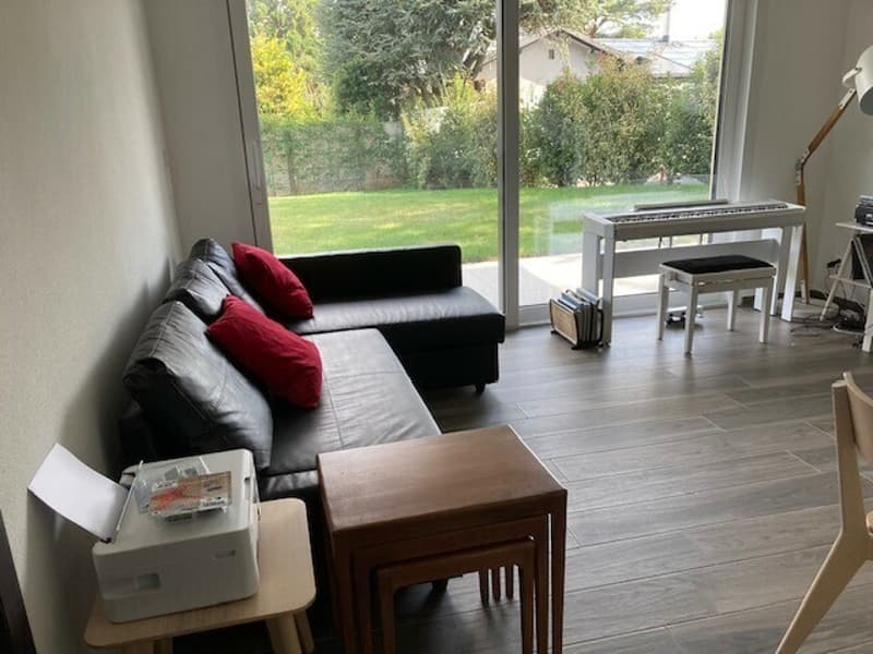 Schönes 2.5-Zimmer-Apartment mit hochwertiger Ausstattung (2)