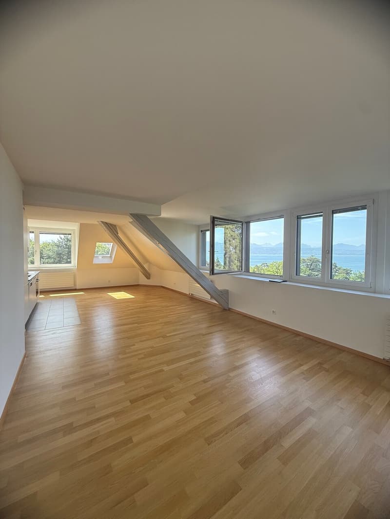Appartamento di lusso nuovo con vista mozzafiato sul lago (4)