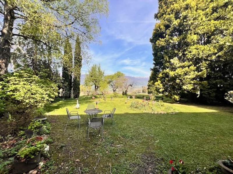 Grande casa di villaggio in vitalizio nella campagna ginevrina di Satigny (12)