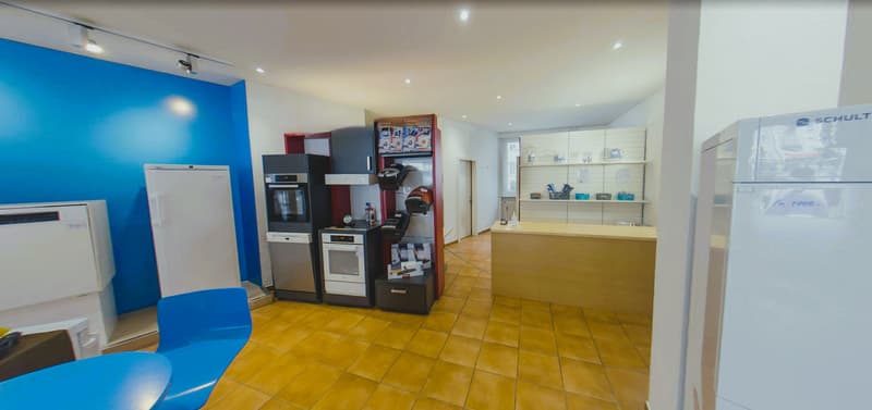 Commercial & Storage Space in the Center of Sierre (3)