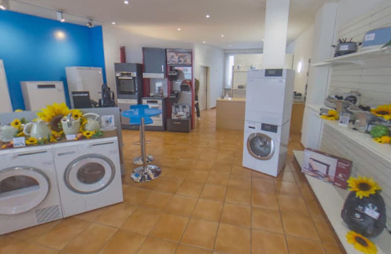 Commercial & Storage Space in the Center of Sierre (5)