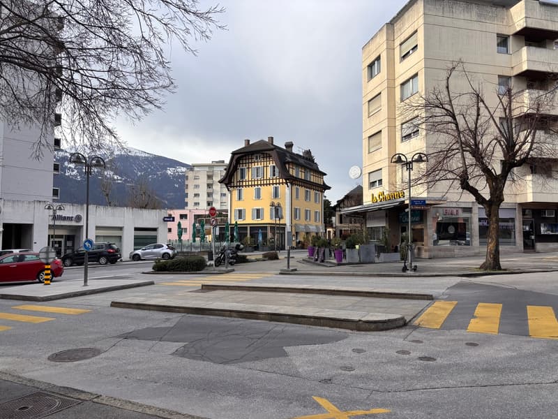 Commercial & Storage Space in the Center of Sierre (9)