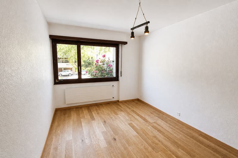 SUPERB 4.5 ROOMS RENOVATED APARTMENT IN SIERRE (7)