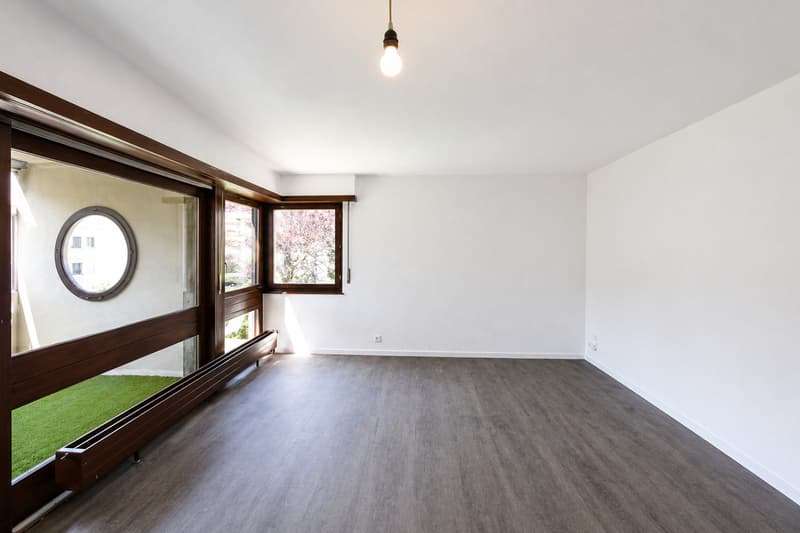 SUPERB 4.5 ROOMS RENOVATED APARTMENT IN SIERRE (5)