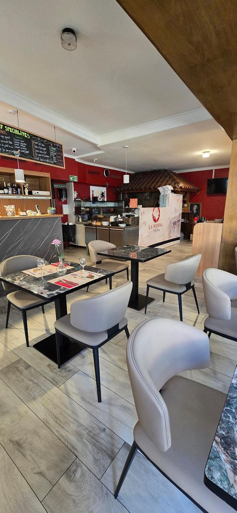 Le restaurant emblématique ``LA NONNA'' (1)