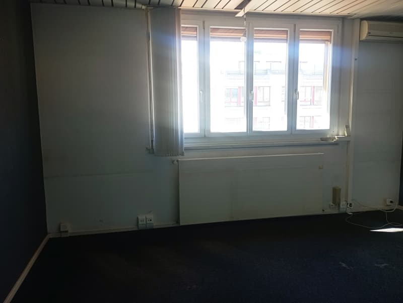 Bureau 1