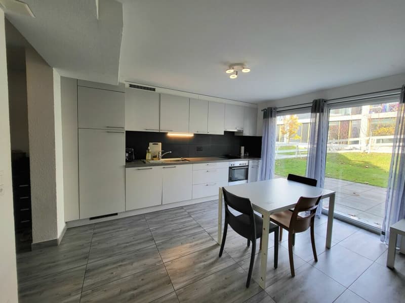 Apartment (2.5 rooms + office) two steps from the city center of Romont (4)