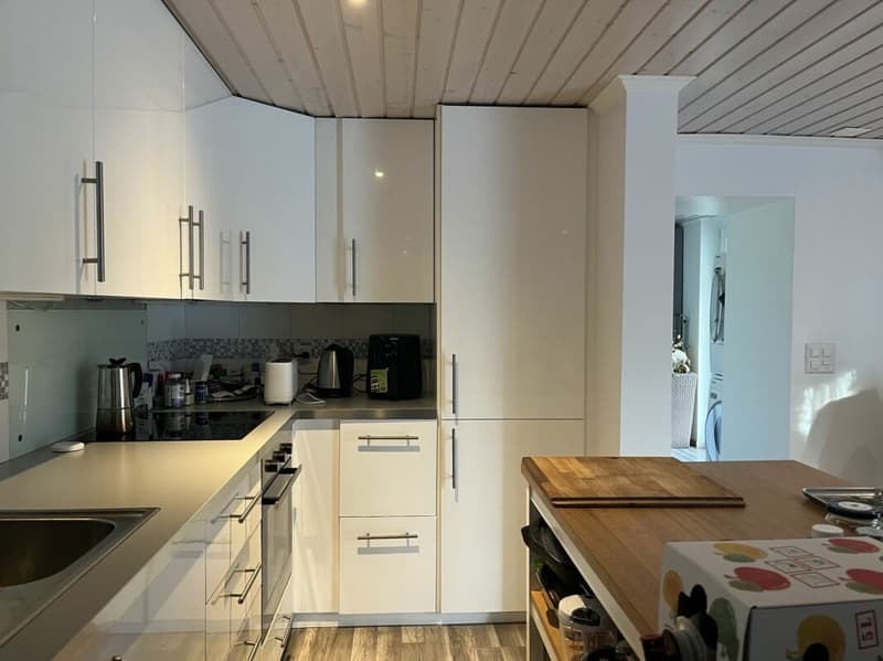 Building with 3 apartments (3)