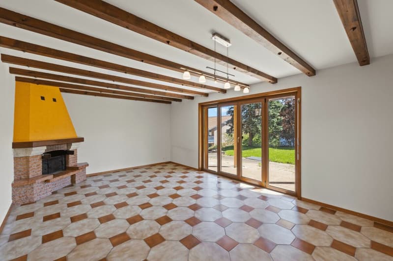 Villa mit 2 Apartments auf einem 1'144 m² großen Grundstück in Massonnens (6)