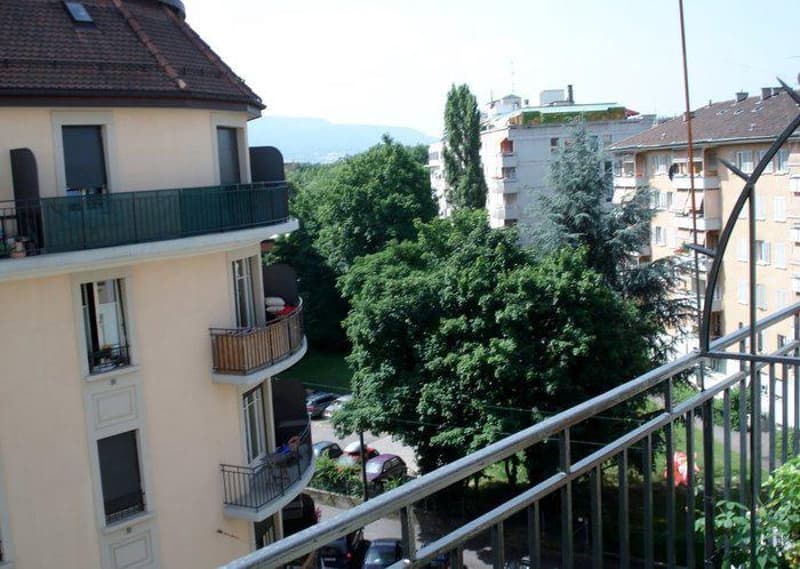 Bello appartamento di 2 locali all'ultimo piano con balcone... (4)