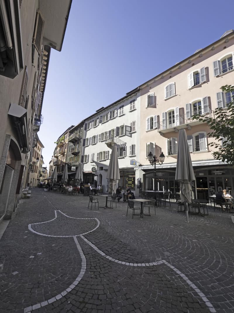 Charmant studio au coeur de la vieille ville de Sion (1)