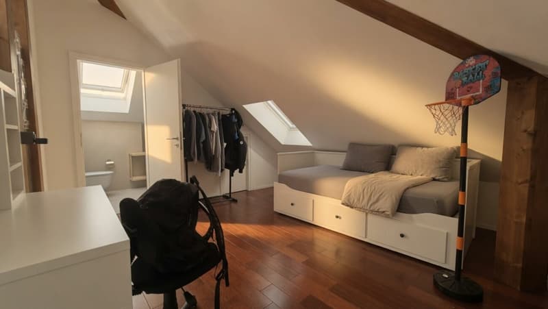 Espace chambre + salle de douche