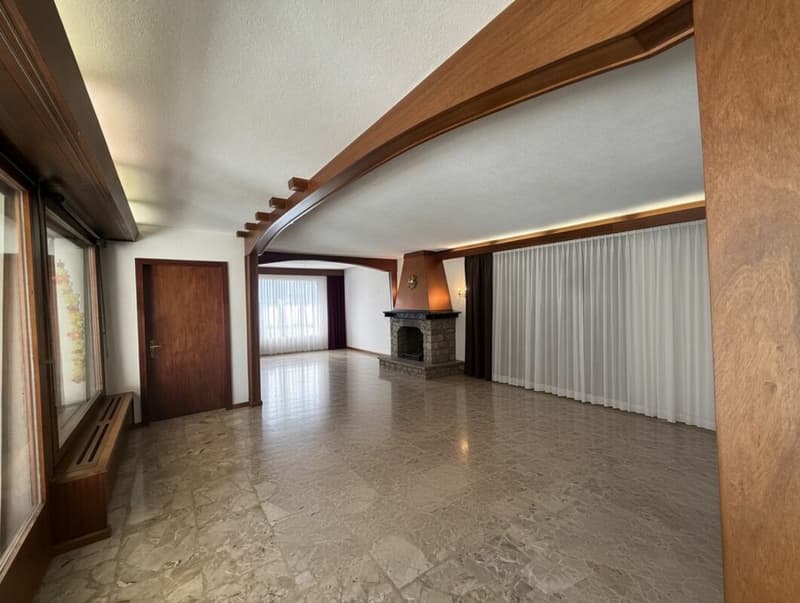 Spacieuse villa d'architecte sur grand terrain de 2'857 m2 (4)