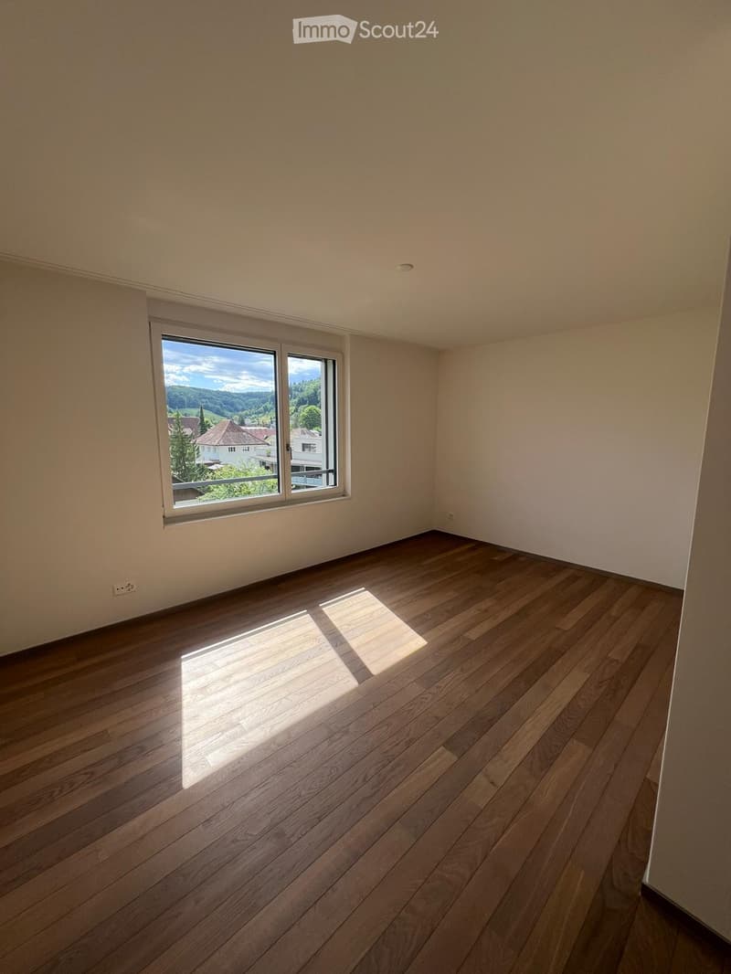 empty room, white walls, hardwood floors, large window