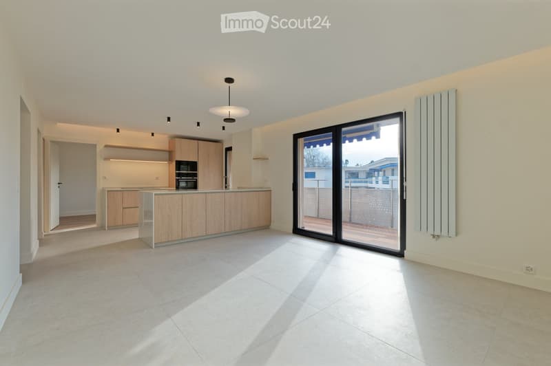 Open kitchen, large windows, balcony, modern design, white tiles, wooden cabinets, built-in appliances