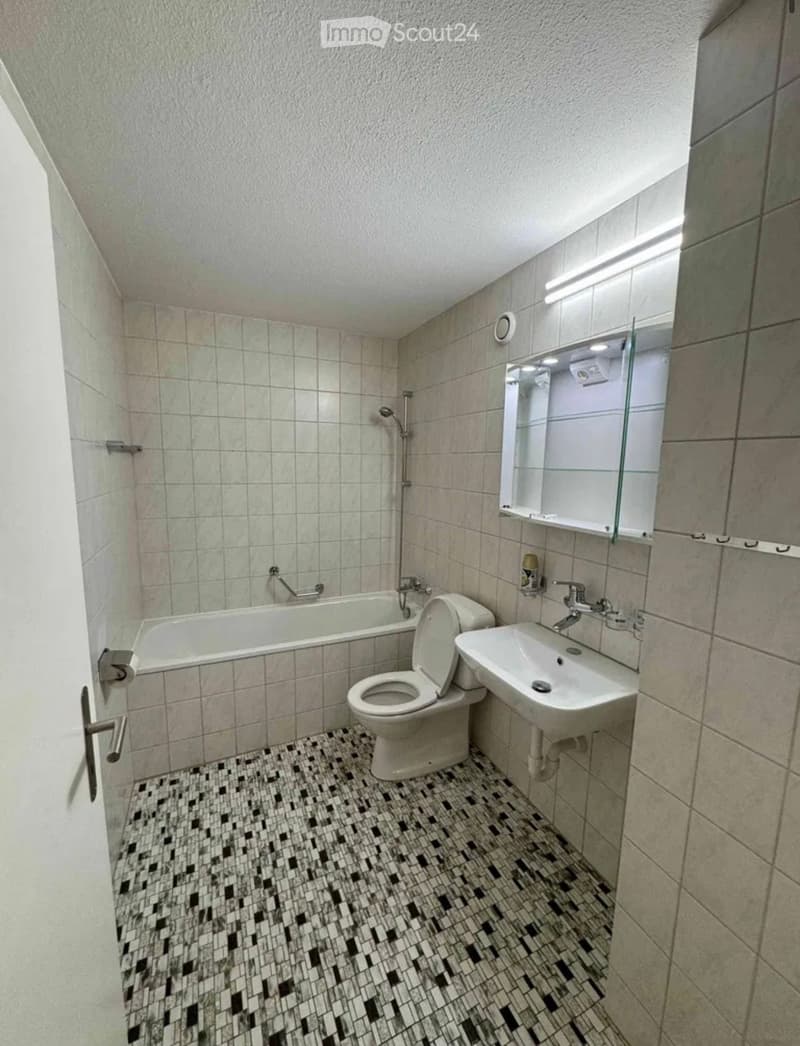 Charming 4.5-room apartment in a quiet location in Zunzgen (7)