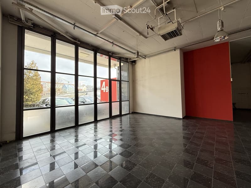 Ground-level commercial property, perfectly accessible in terms of traffic (3)