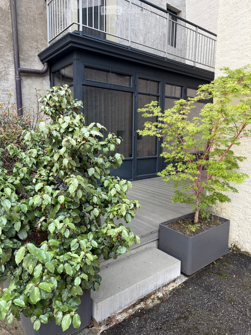 Charmantes Doppelhaushälfte mit 3 Zimmern und Balkon in Perroy (1)