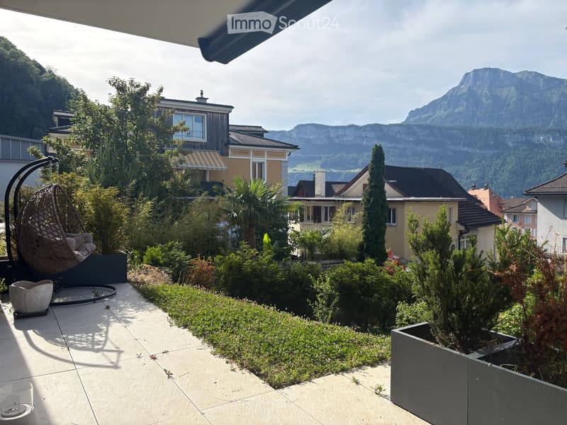 Terrasse mit Bergsicht