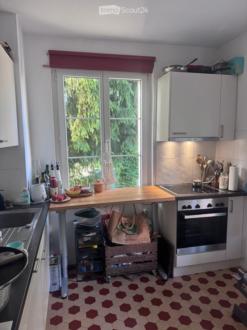 {"type": "Kitchen", "objects": ["refrigerator", "oven", "stove", "sink", "faucet", "cabinets", "countertop", "oven", "fridge", "oven", "faucet", "cabinets", "countertop", "oven", "oven", "oven", "oven", "oven", "oven", "oven", "oven", "oven", "oven", "ove