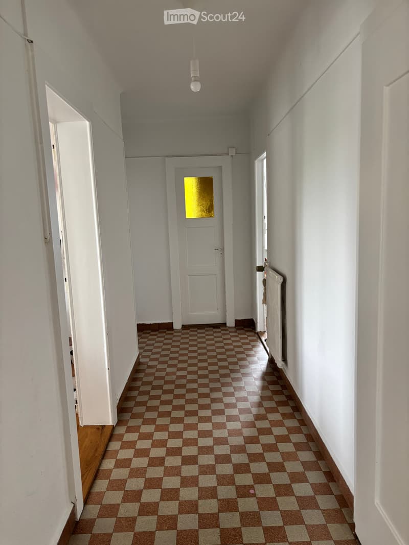 Duplex 6 locali 130 m² – Giardino, balcone, scuola di fronte – CHF 2'500/mese CC (15)