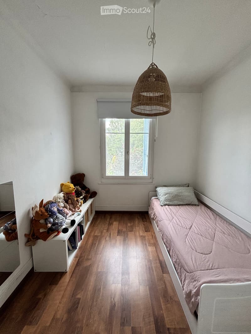 Duplex 6 locali 130 m² – Giardino, balcone, scuola di fronte – CHF 2'500/mese CC (11)
