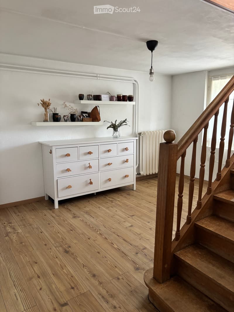 Duplex 6 locali 130 m² – Giardino, balcone, scuola di fronte – CHF 2'500/mese CC (21)