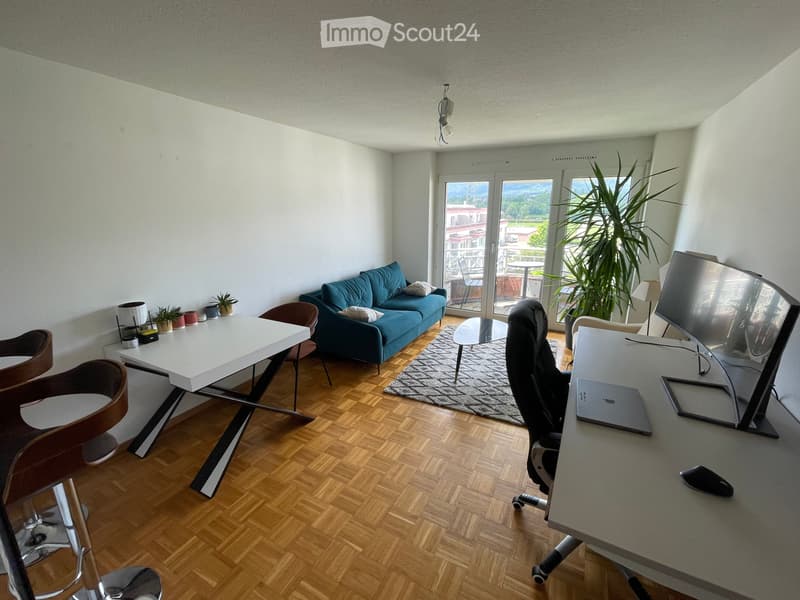 Wohnung mit 2 Zimmern in Nyon mit Balkon und freier Sicht (1)