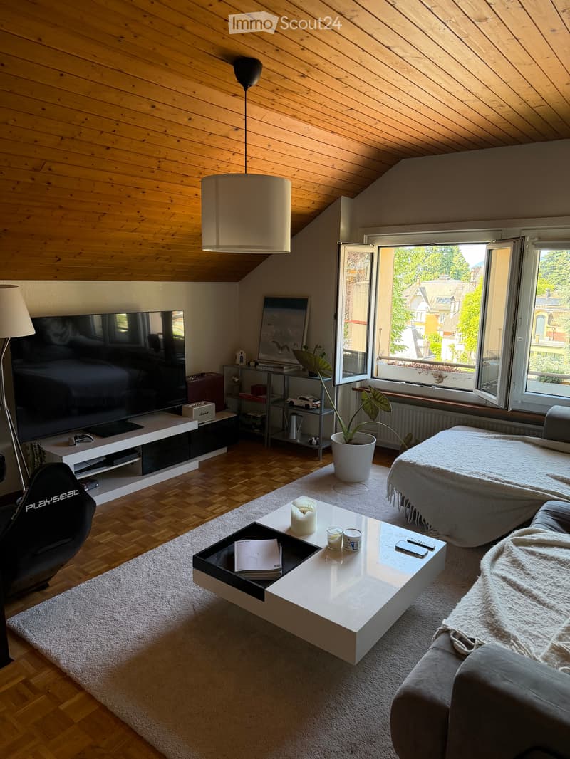 Charmantes 3.5-Zimmer-Wohnung in idealer Lage (2)