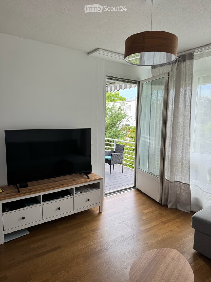 Appartement lumineux 3.5 pièces avec balcon et belle vue à Zürich-Witikon (2)