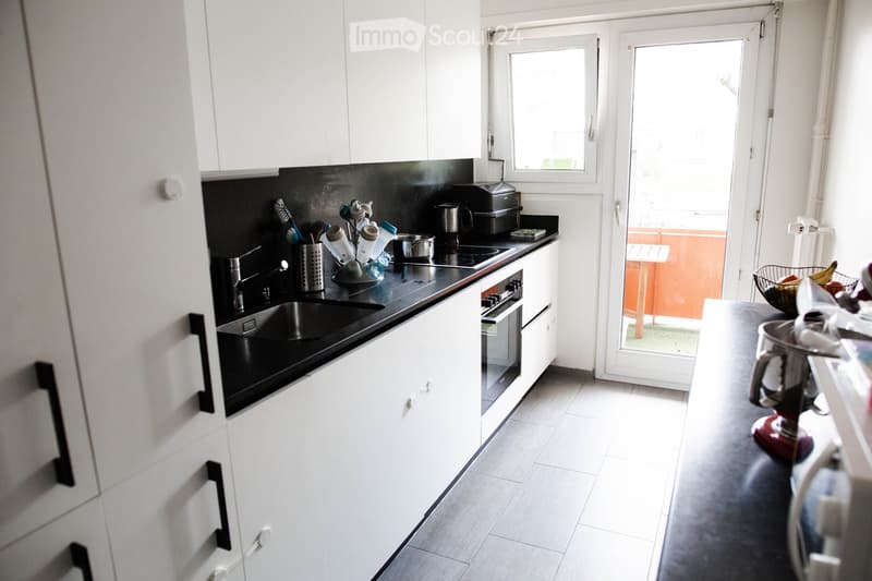{"type": "Kitchen", "objects": ["sink", "faucet", "oven", "toaster", "cupboard", "fridge", "fridge", "fridge", "fridge", "fridge", "fridge", "fridge", "fridge", "fridge", "fridge", "fridge", "fridge", "fridge", "fridge", "fridge", "fridge", "fridge", "fri