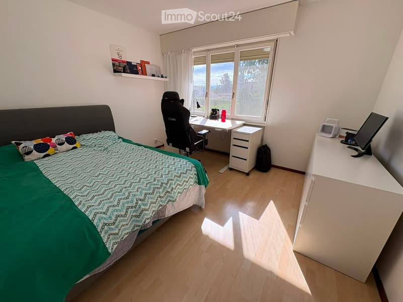 {"type": "Bedroom", "objects": ["bed", "chair", "desk", "laptop", "radiator", "backpack", "radiator", "radiator", "radiator", "radiator", "radiator", "radiator", "radiator", "radiator", "radiator", "radiator", "radiator", "radiator", "radiator", "radiator