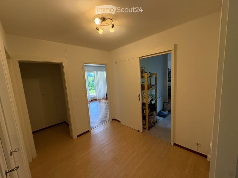 Zu vermieten: Geräumige 5-Zimmer-Gartenwohnung (138 m²) in einer separaten Villa – Founex (VD) (12)