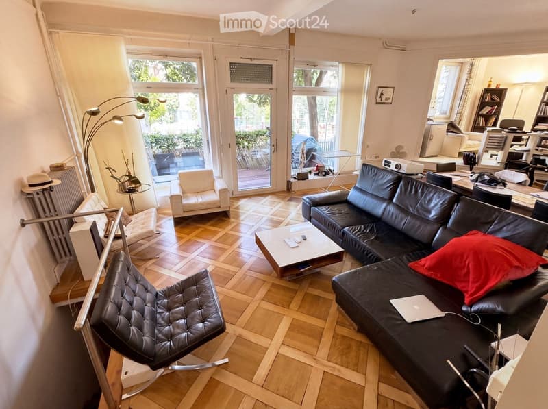 Search for roommate for large central 4 ½ room apartment (1)