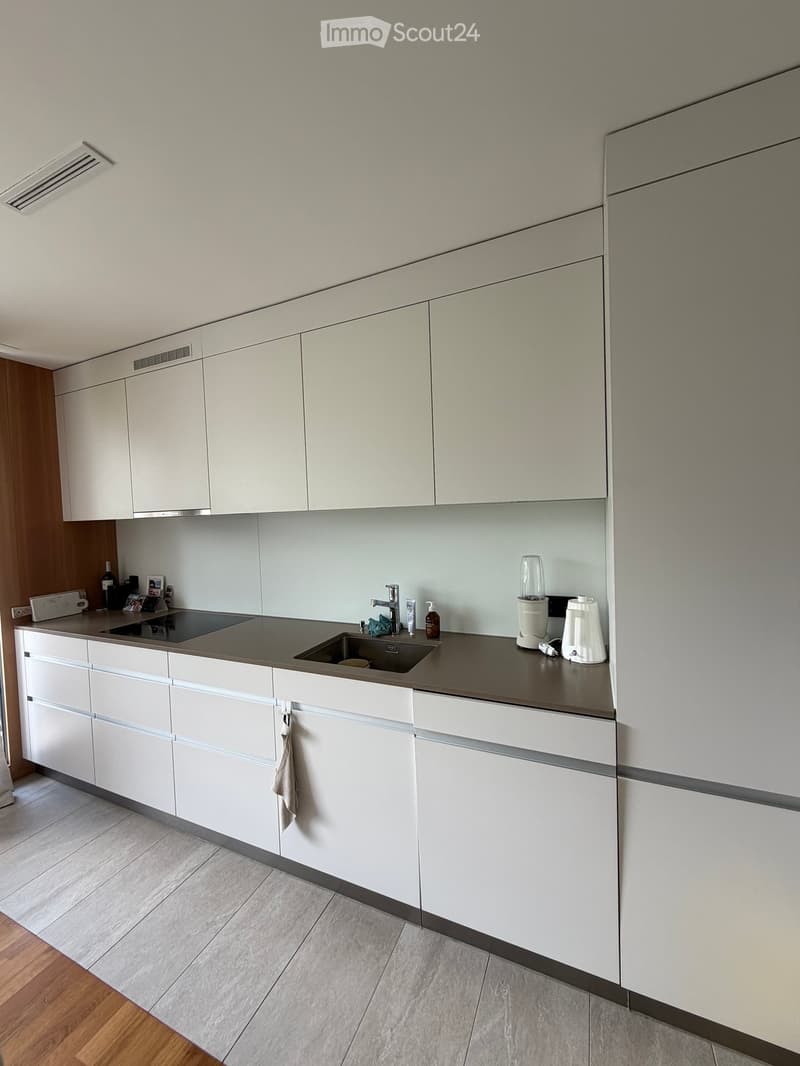 {"type": "Kitchen", "objects": ["sink", "faucet", "blender", "cup", "bottle", "faucet", "faucet", "faucet", "faucet", "faucet", "faucet", "faucet", "faucet", "faucet", "faucet", "faucet", "faucet", "faucet", "faucet", "faucet", "faucet", "faucet", "faucet