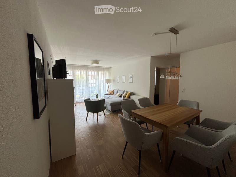Appartamento moderno e luminoso di 3,5 locali con balcone a Dübendorf (3)