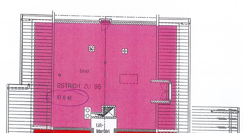 Floor plan of a residential space with labeled areas including 'Estrich' and 'Estrich zu B6', showing dimensions and layout.