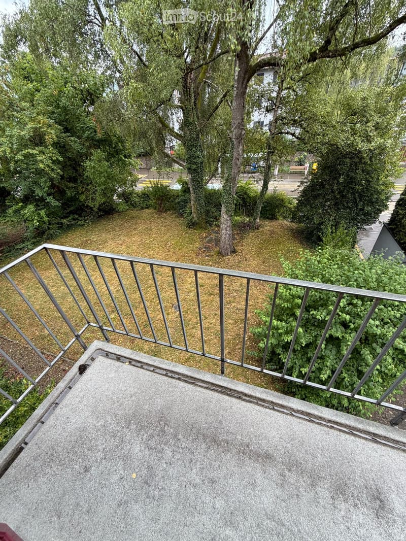 Helle 3-Zimmer-Wohnung mit Balkon an der Regensbergstrasse in Zürich-Oerlikon (4)