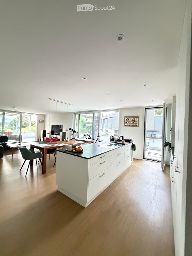 Nachmieter gesucht für helle 5.5 Zimmer Attika Wohnung mit unverbaubarer Aussicht in Dietwil (5)