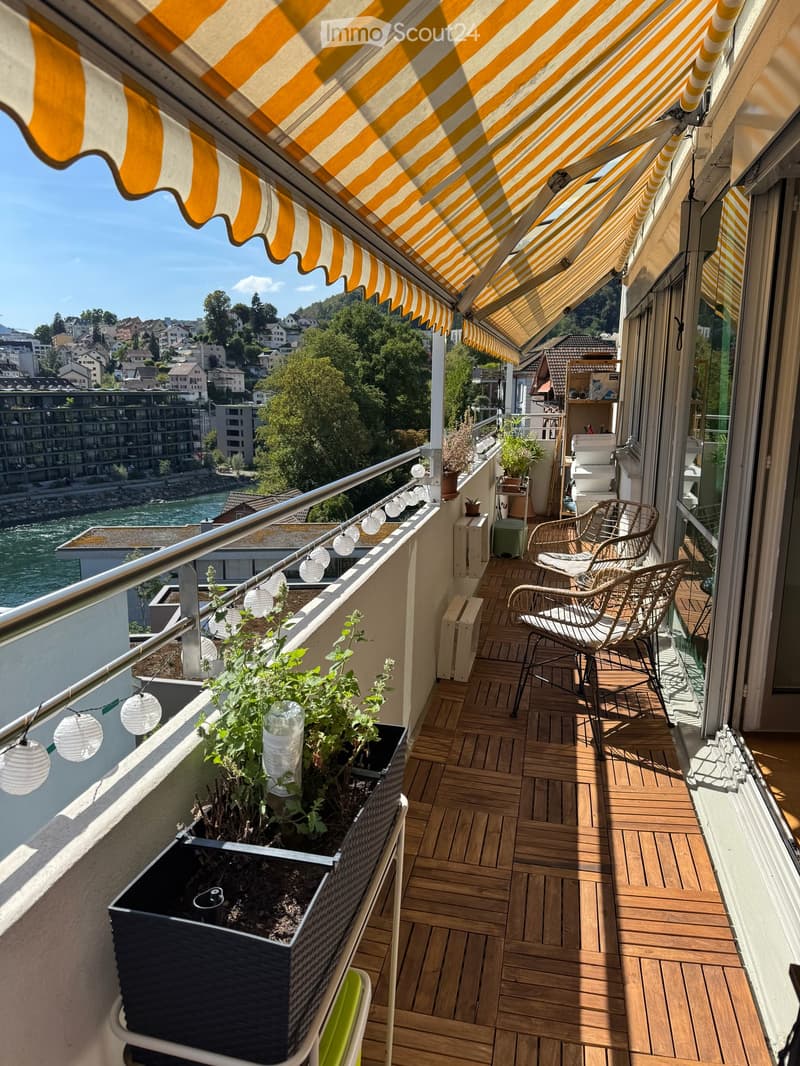 Helle 4.5-Zimmer-Wohnung mit Balkon und schöner Aussicht in Luzern (3)