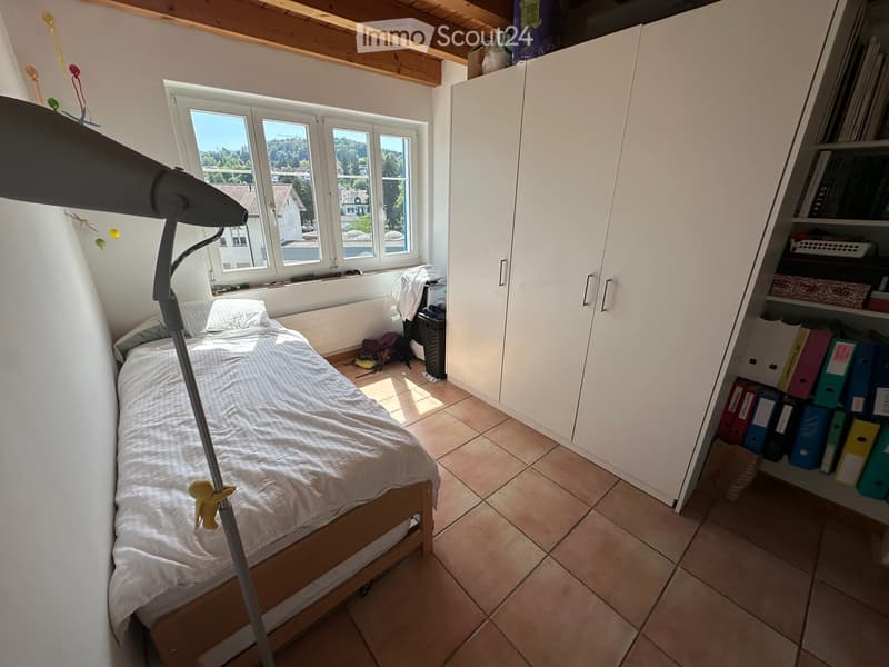 Charmante 4.5-Zimmer-Dachwohnung in Adliswil (5)