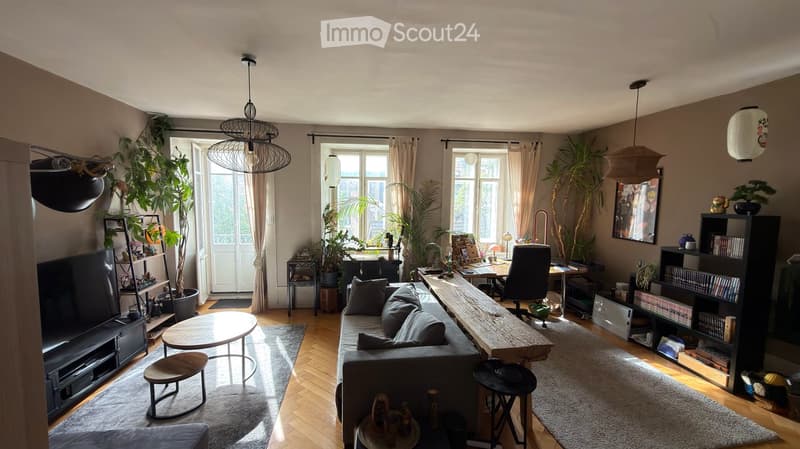 🏡 Grand appartement 4,5 pièces – env. 120 m² – balcon – La Chaux-de-Fonds (1)