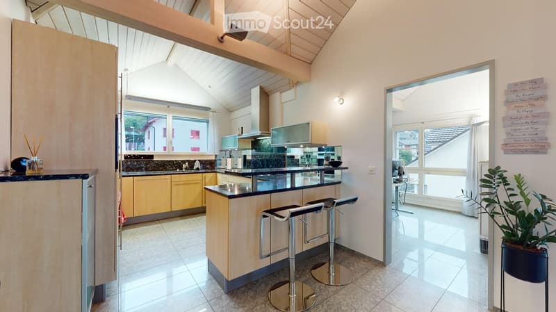 Spacious 4.5-Room Attic Apartment – Modern Living with Stunning View and Winter Balcony (5)