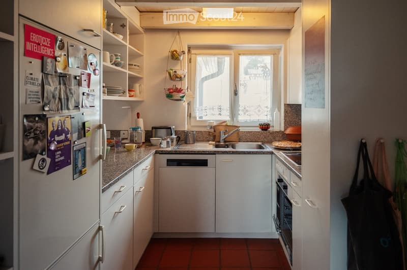 {"type": "Kitchen", "objects": ["refrigerator", "oven", "sink", "faucet", "dishwasher", "cupboard", "cup", "faucet", "oven", "fridge", "cupboard", "cupboard", "cupboard", "cupboard", "cupboard", "cupboard", "cupboard", "cupboard", "cupboard", "cupboard",